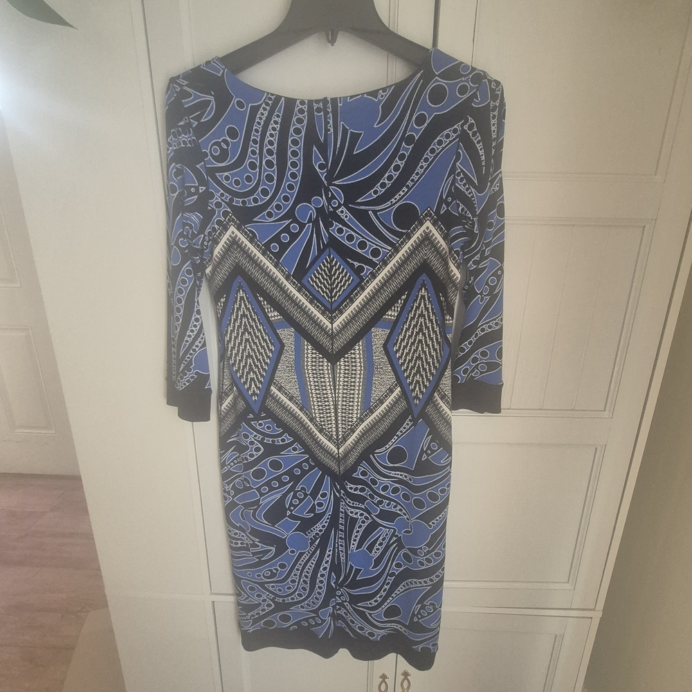 eva varro Blue and Black Long Sleeve Sheath Dress